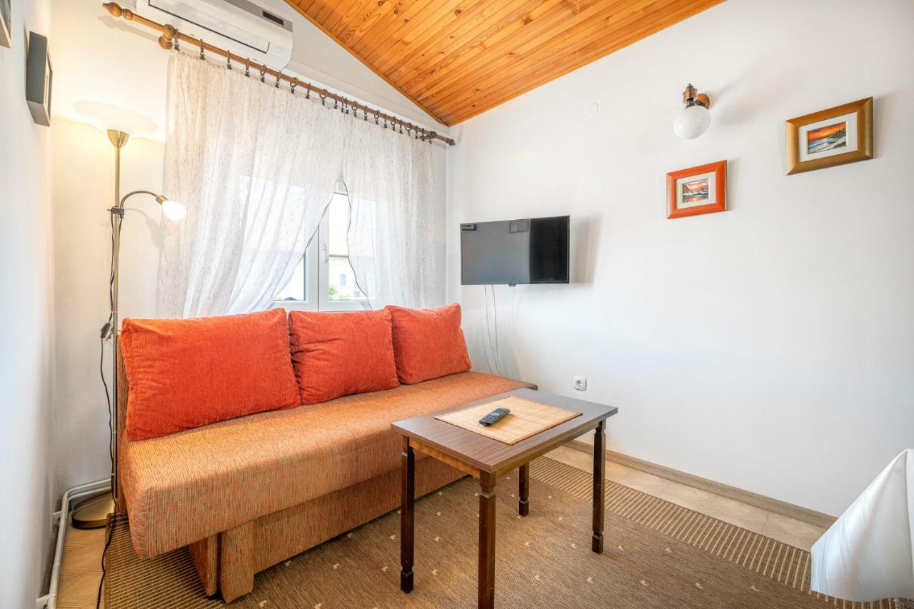 Apartments Klavdija Vodice Exterior photo