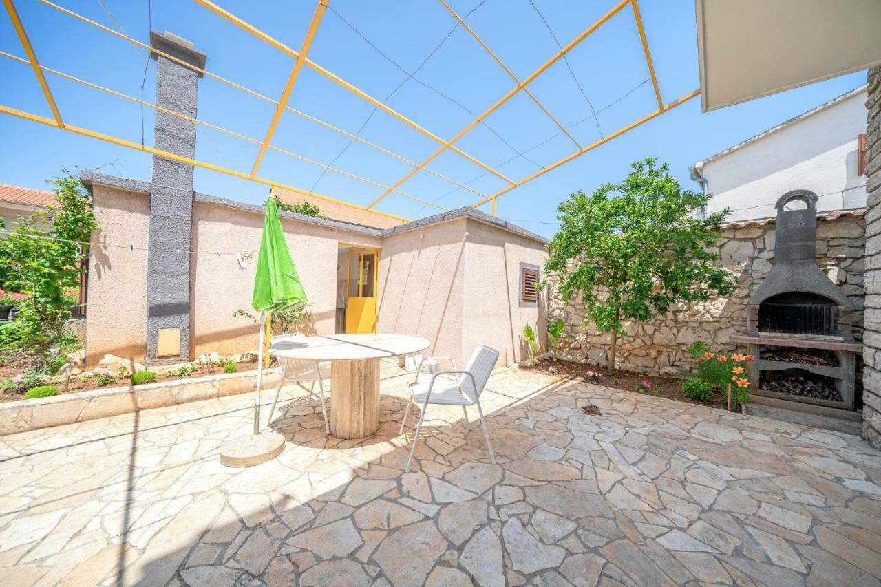Apartments Klavdija Vodice Exterior photo